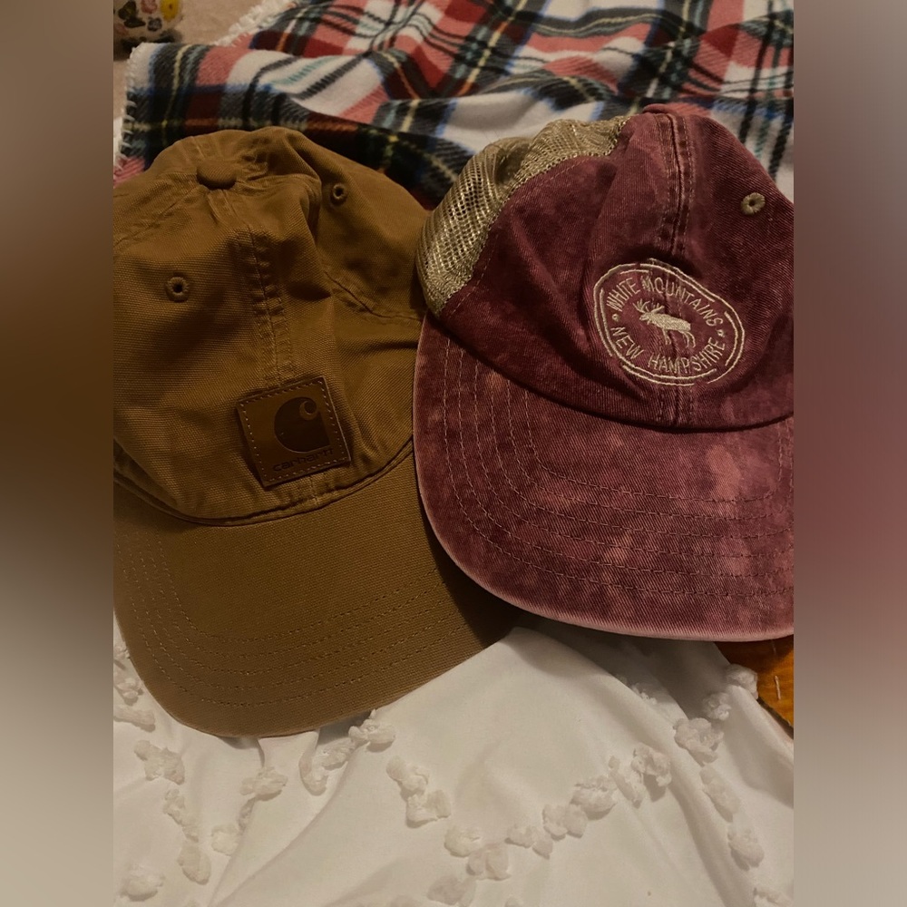 Hat bundle Carthartt and the other I got at a New Hampshire Welcome Center 🌬